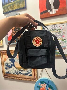 Fjallraven Kånken Mini Sling Bag - Navy Blue